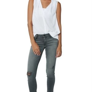 Mother Denim, Looker Ankle Fray size 27